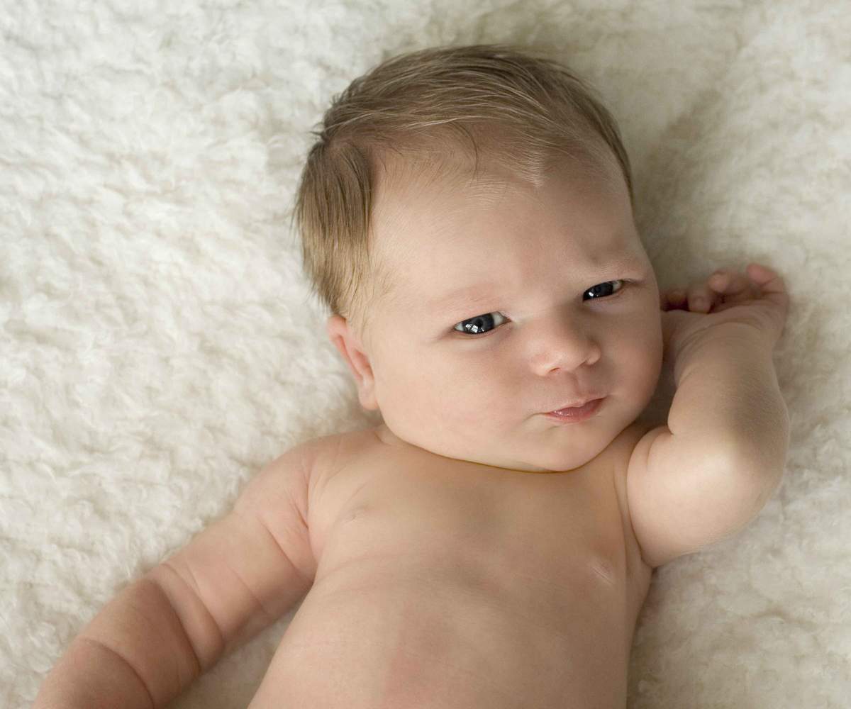 Учим малыша переворачиваться в 3 – 4 месяца: простые действующие упражнения (+видео)