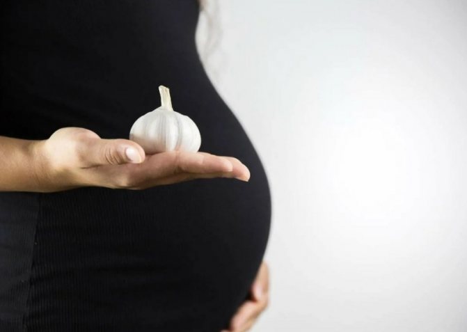 Можно ли кушать чеснок женщине при беременности