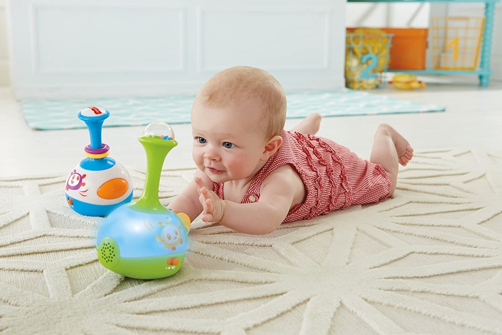 Когда (во сколько месяцев) ребенок начинает сидеть