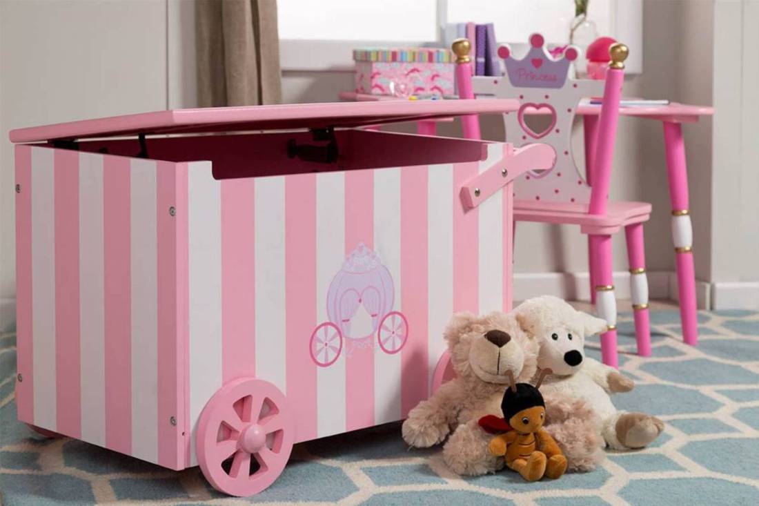 Как навести порядок в детском шкафу: 4 принципа хранение детской одежды