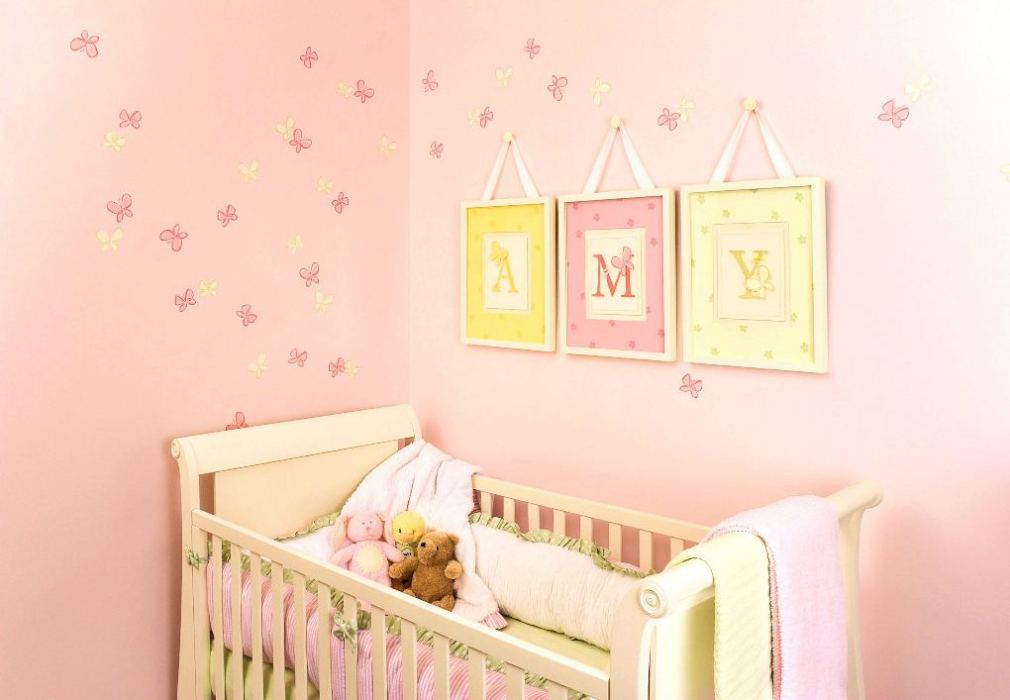 6 аксессуаров, которые сделают кроватку младенца уютной