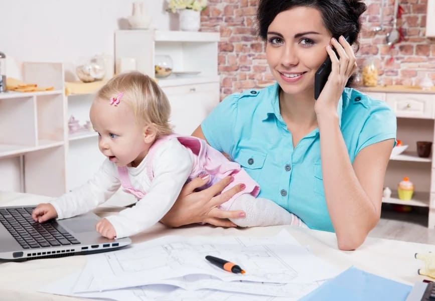Заработок в декрете на дому: 16 способов для мам заработать деньги