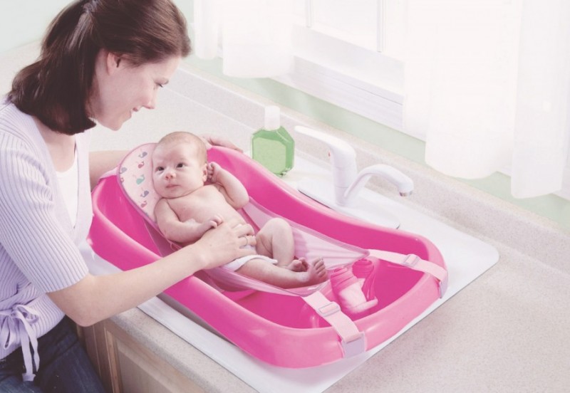 Ванночки для купания новорожденных детей