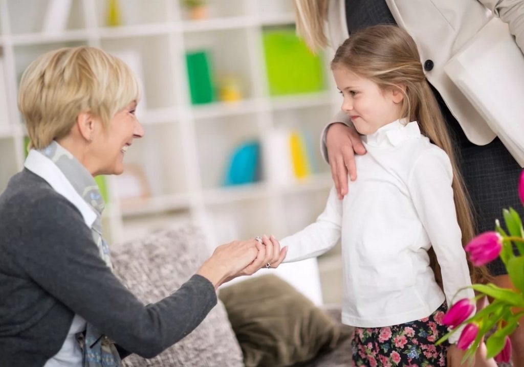 В чем разница между няней и гувернанткой