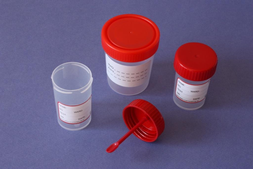 Как собрать кал у грудничка на анализ — сколько нужно на копрограмму