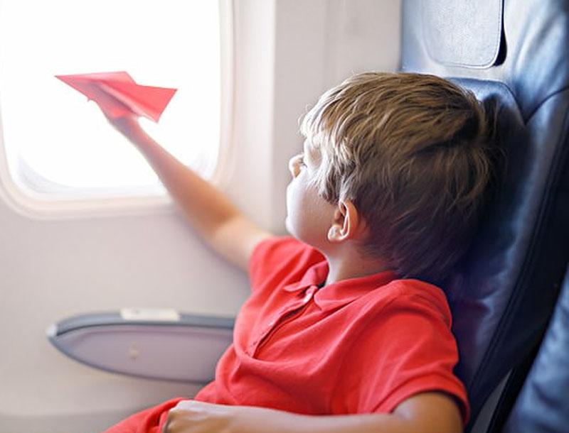 Чем развлечь ребенка в самолете: 1 год, 2 года, 3 лет, 5 лет