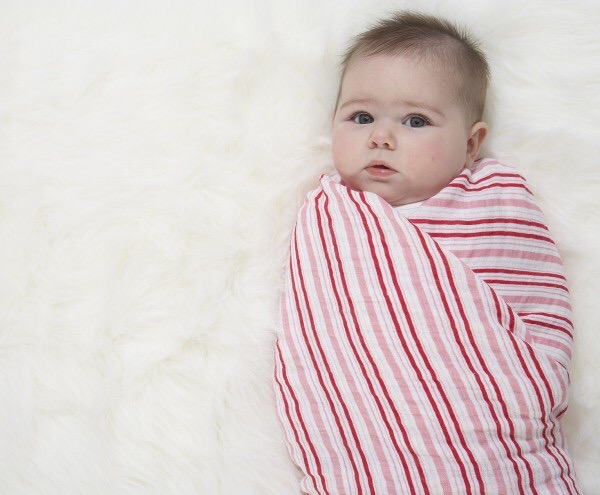 Нужно ли пеленать новорожденного ребенка: зачем и для чего это делают? | nutrilak