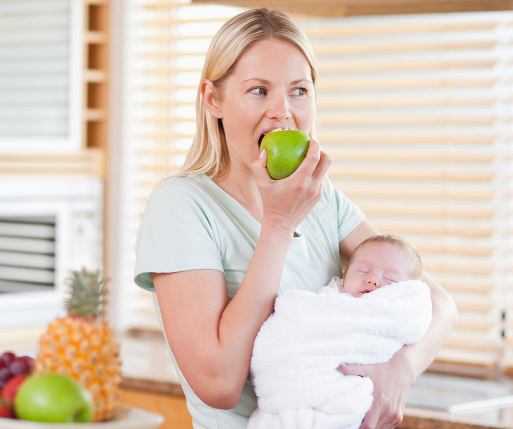 Когда начинаются колики у новорожденного