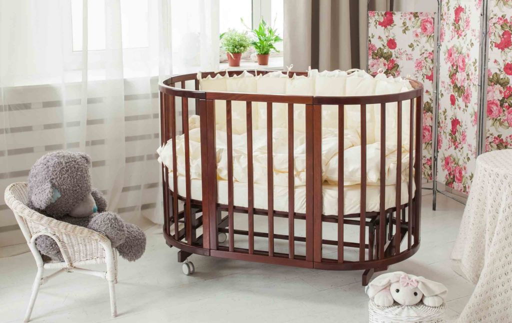 Критерии безопасности кроватки для новорожденного