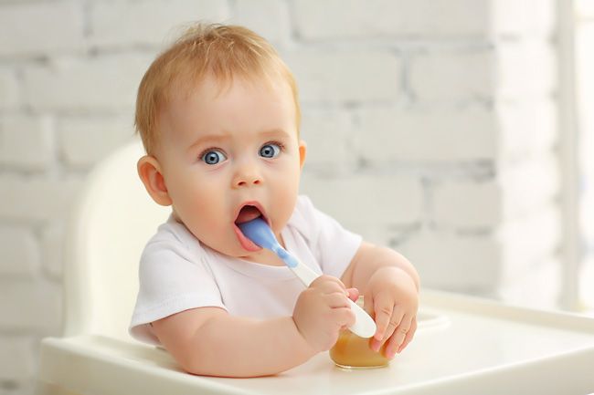 Советы мамам: что делать, если появилась температура при прорезывании зубов