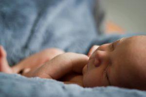Почему у новорожденного холодный нос — причины